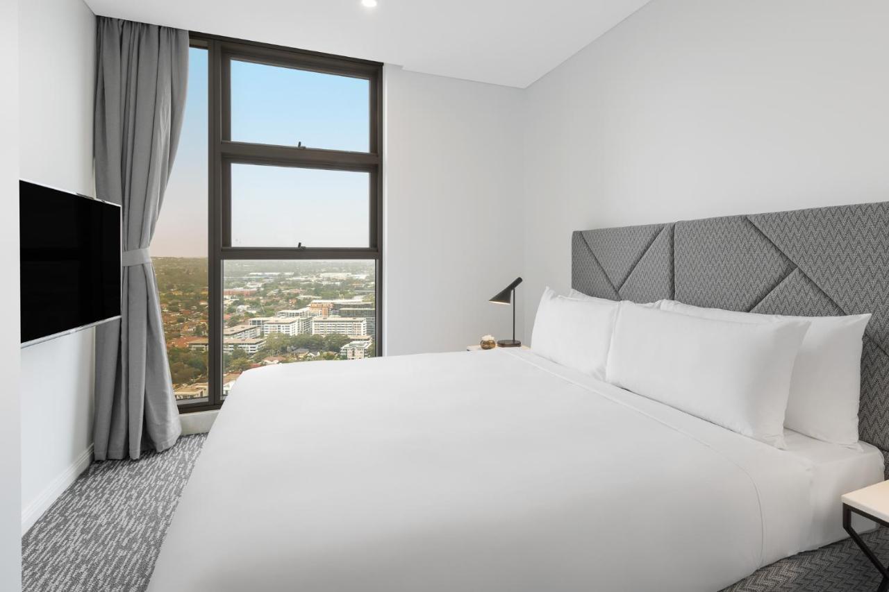 Meriton Suites George Street, Parramatta Sidney Exterior foto