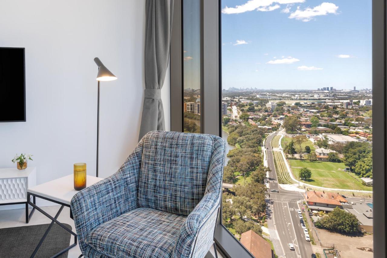 Meriton Suites George Street, Parramatta Sidney Exterior foto