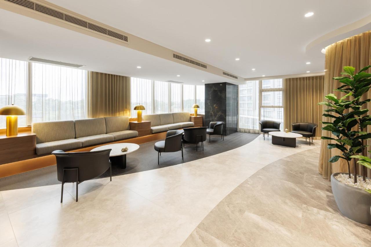 Meriton Suites George Street, Parramatta Sidney Exterior foto