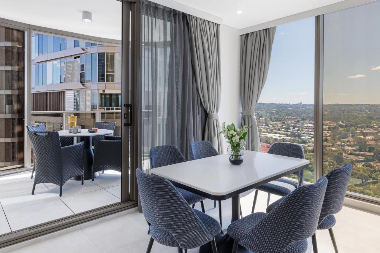 Meriton Suites George Street, Parramatta Sidney Exterior foto