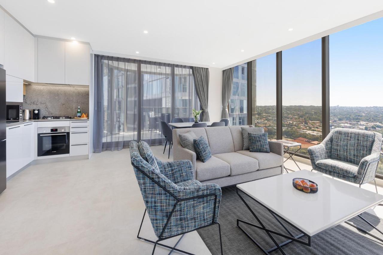 Meriton Suites George Street, Parramatta Sidney Exterior foto