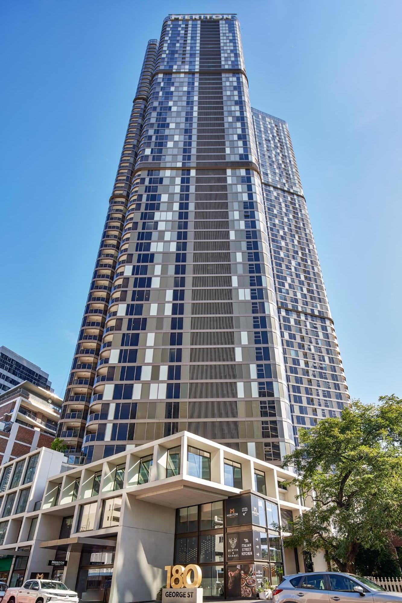 Meriton Suites George Street, Parramatta Sidney Exterior foto