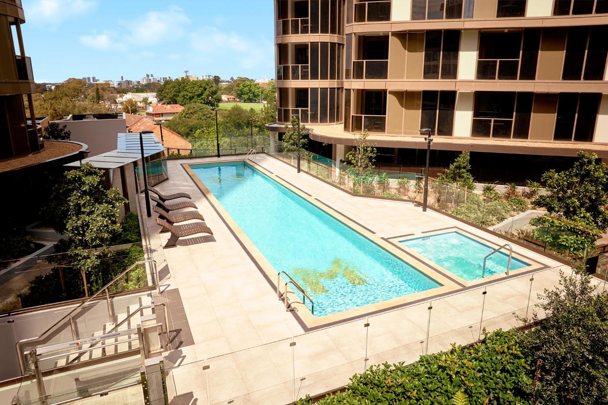 Meriton Suites George Street, Parramatta Sidney Exterior foto